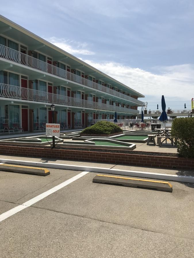 Gold Crest Motel ワイルドウッド・クレスト エクステリア 写真